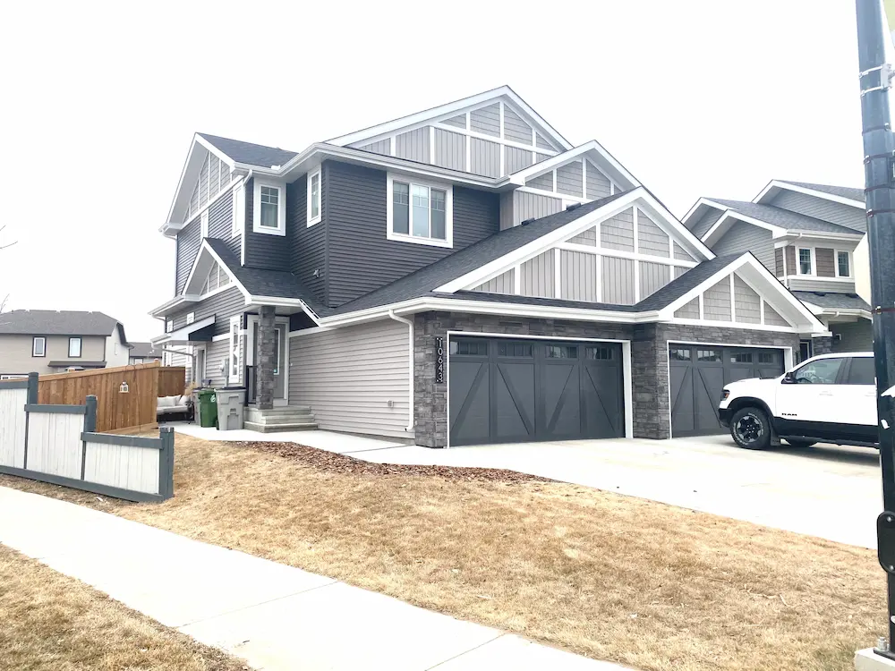 Morinville Luxury Update - Exterior & Curb Appeal